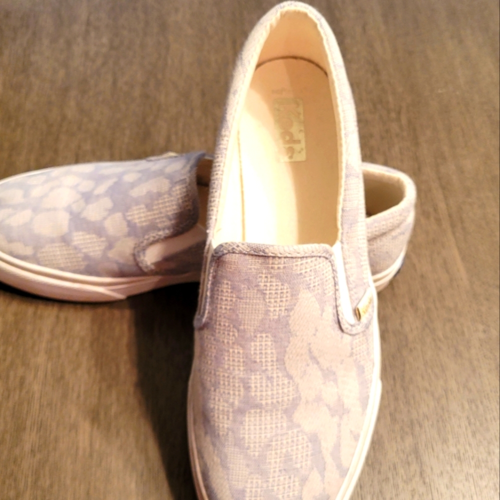 Keds size 8 slip on